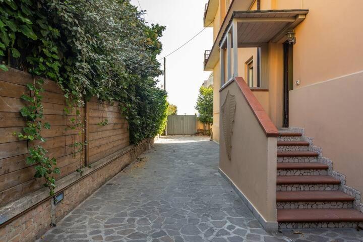 Appartamento Fronte Mare Con Parcheggio Privato Pescara Dış mekan fotoğraf